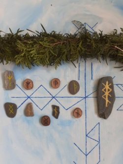 Runes of wisdom bronwereld 16